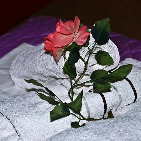 דירה Amversa's *