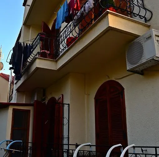 아파트 Amversa's Skála Marión